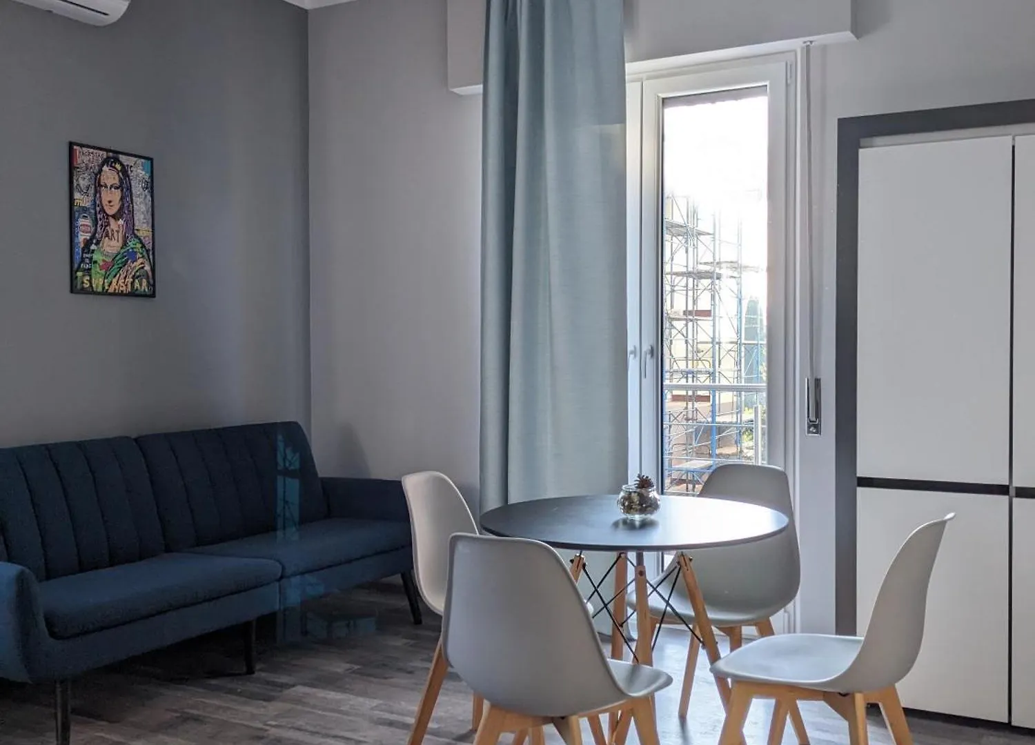 Bardolino Center Apartments Italy