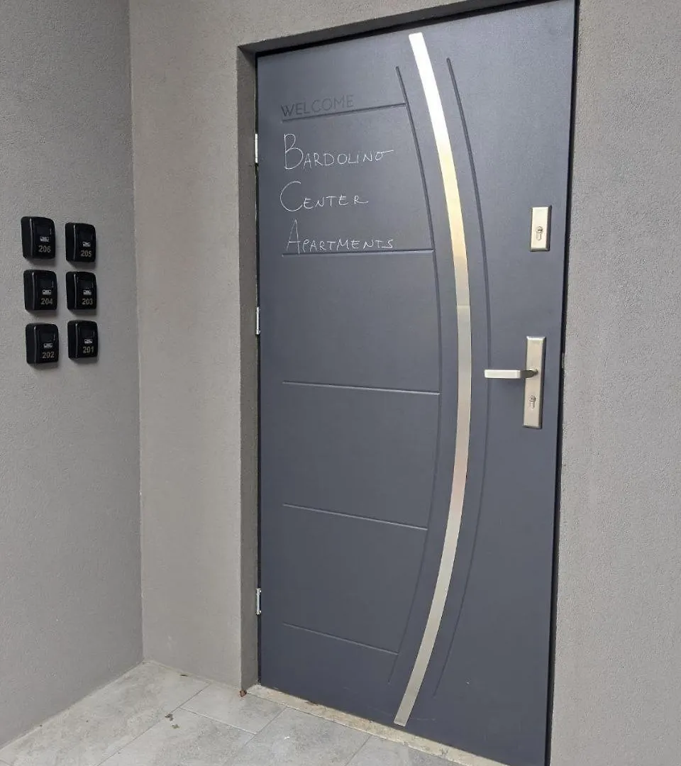 Bardolino Center Apartments 0*,