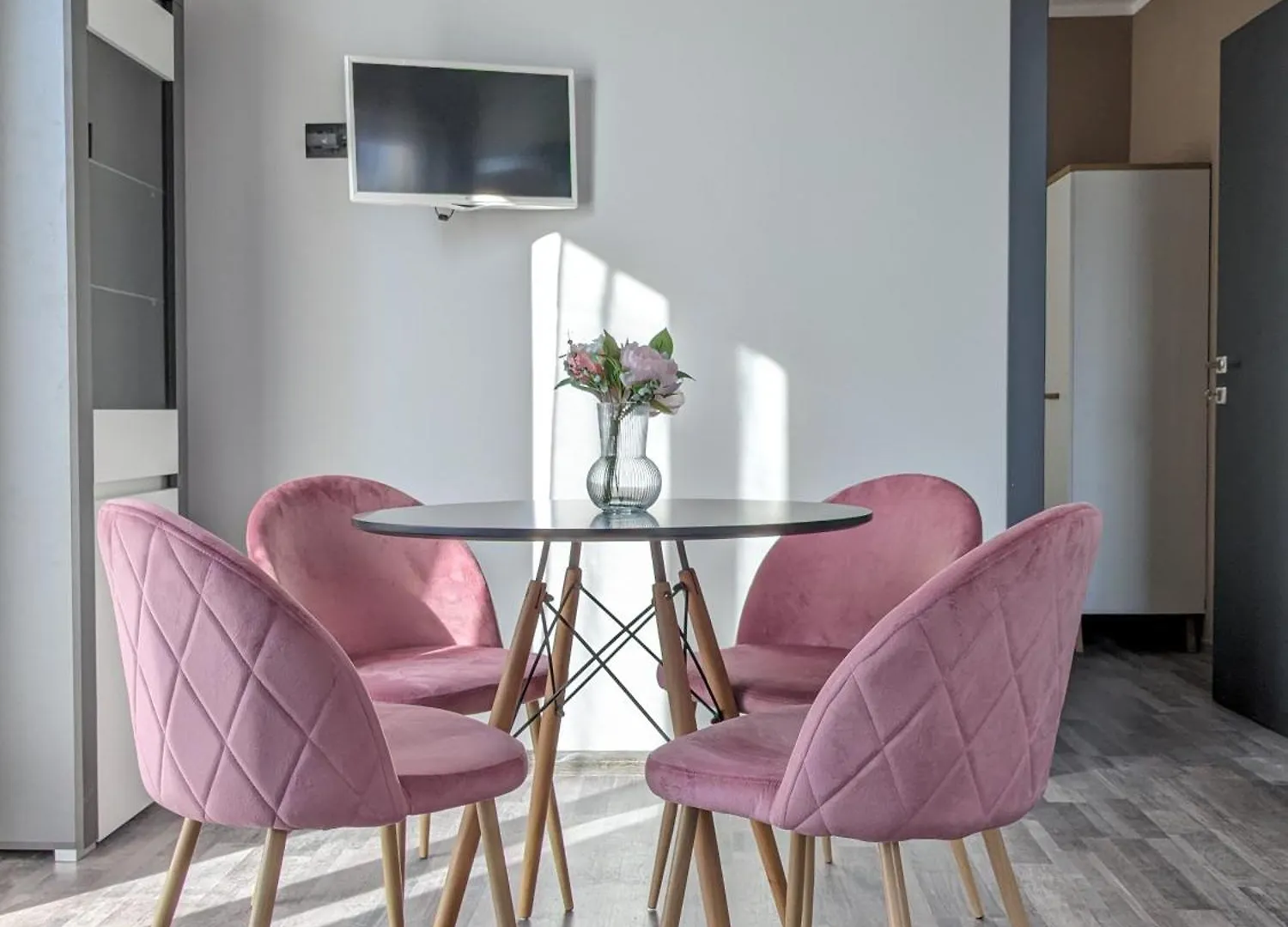 Bardolino Center Apartments