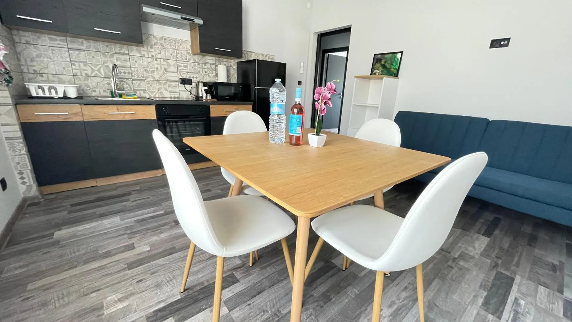 Bardolino Center Apartments